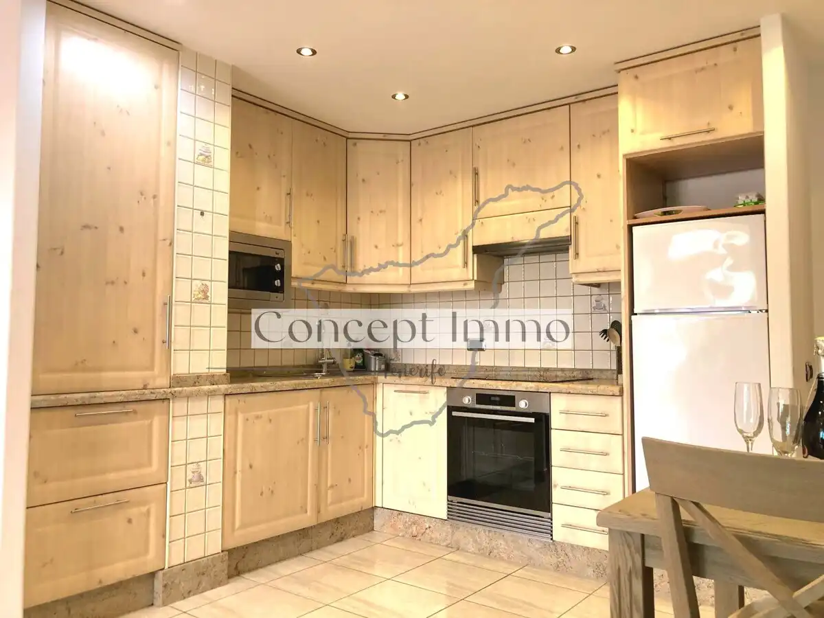 Cocina de Piso en venta en Arona con Terraza, Alarma y Piscina comunitaria