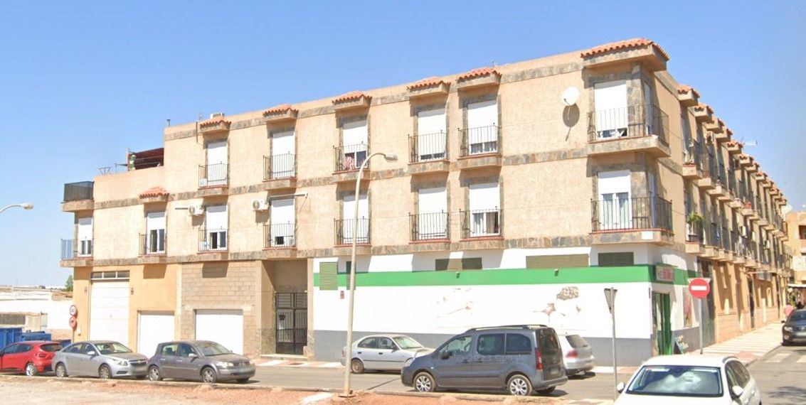 Exterior view of Office for sale in Roquetas de Mar