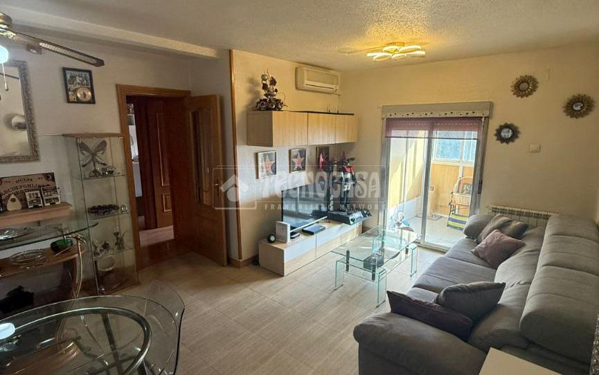 Photo 1 of Flat for sale in Fuenlabrada II - El Molino, Madrid