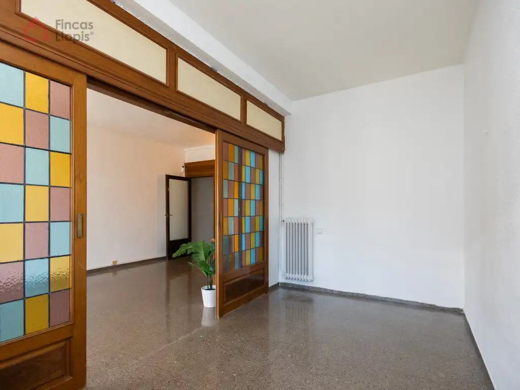 Piso en venta en Barcelona con Balcón