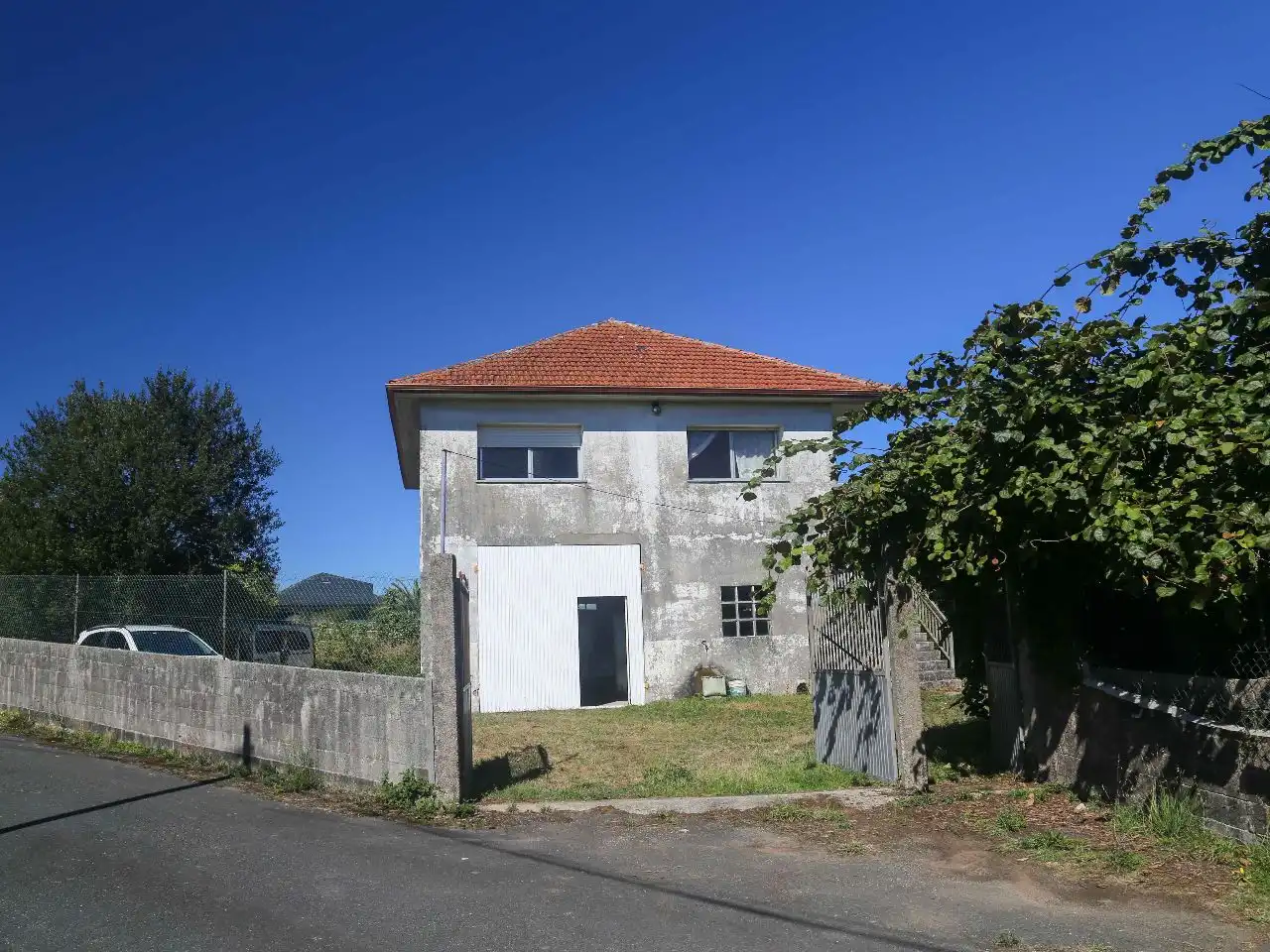 Casa rustica con giardino in vendita a Rúa Cortella 60, imagen 2