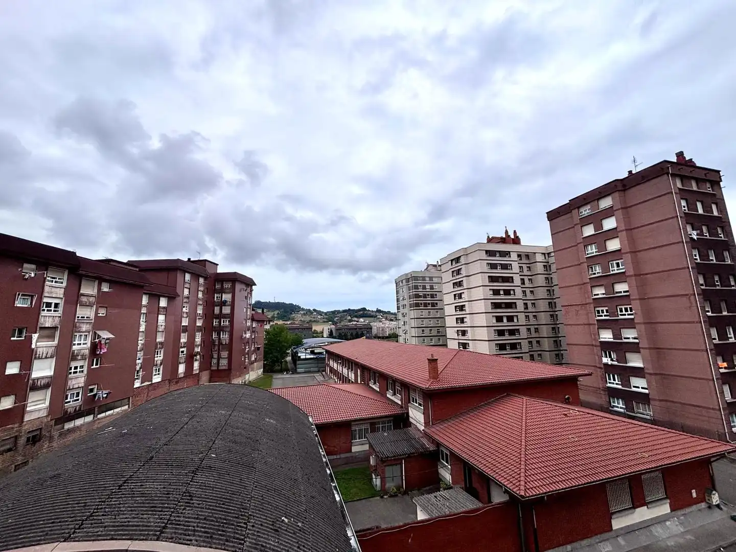 Vista exterior de Piso en venta en Gijón  con Calefacción, Terraza y Trastero