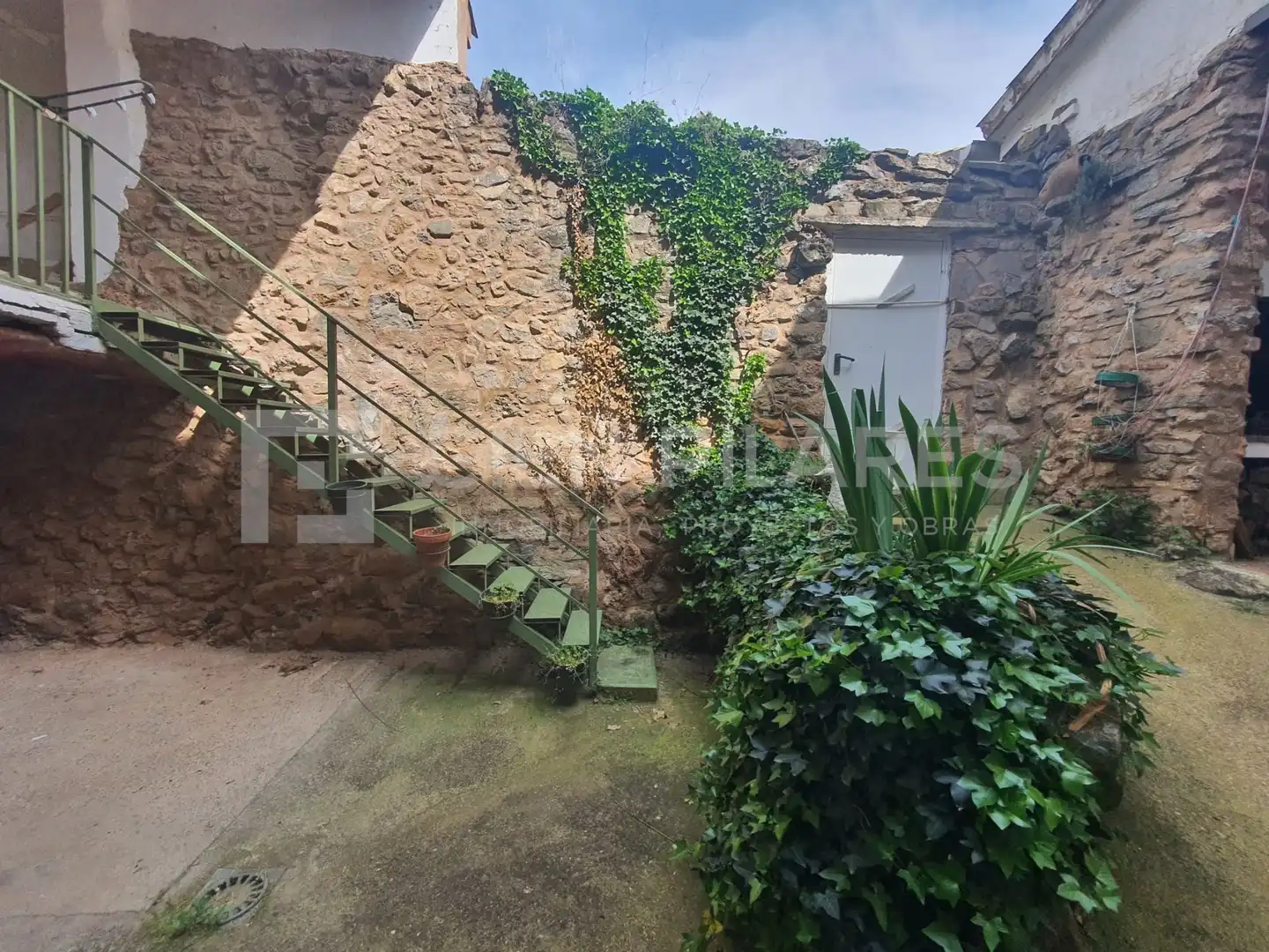 Detached homes for sale in SOLANA, Muro de Aguas