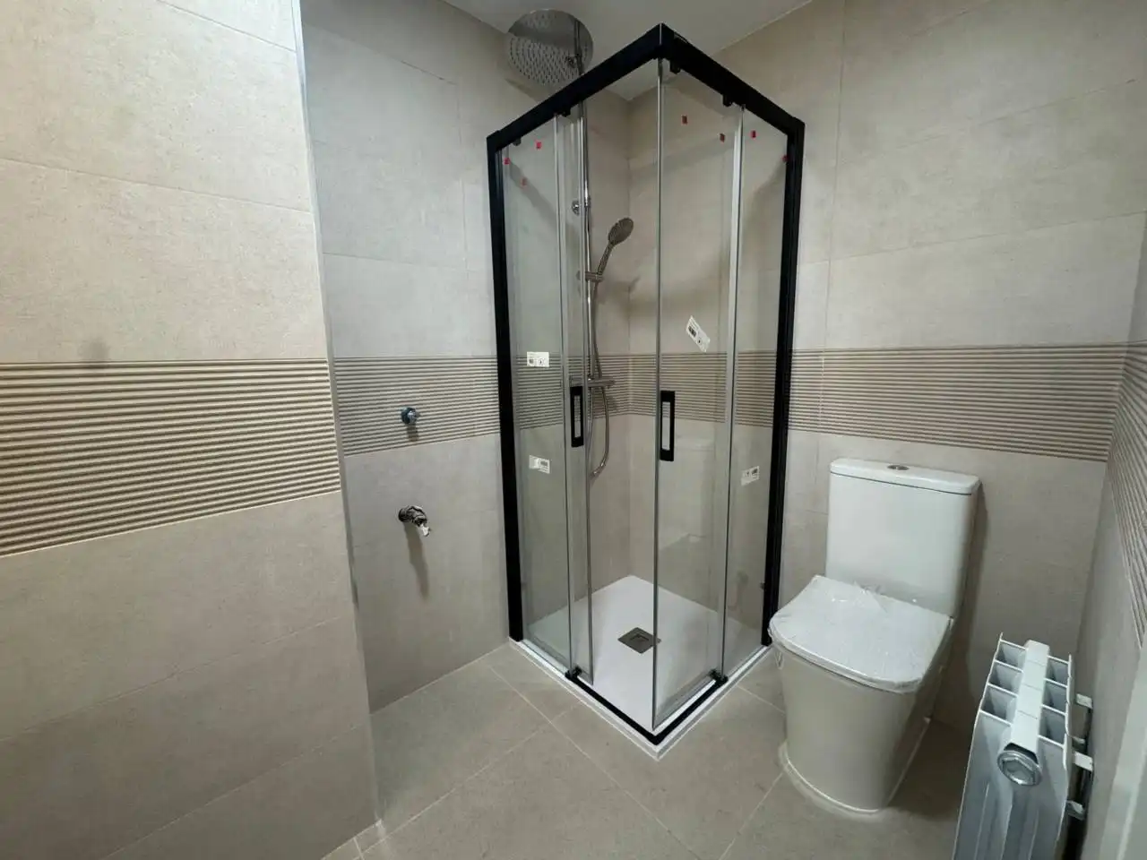 Badezimmer von Wohnung zur Miete in Granollers mit Heizung und Parkett