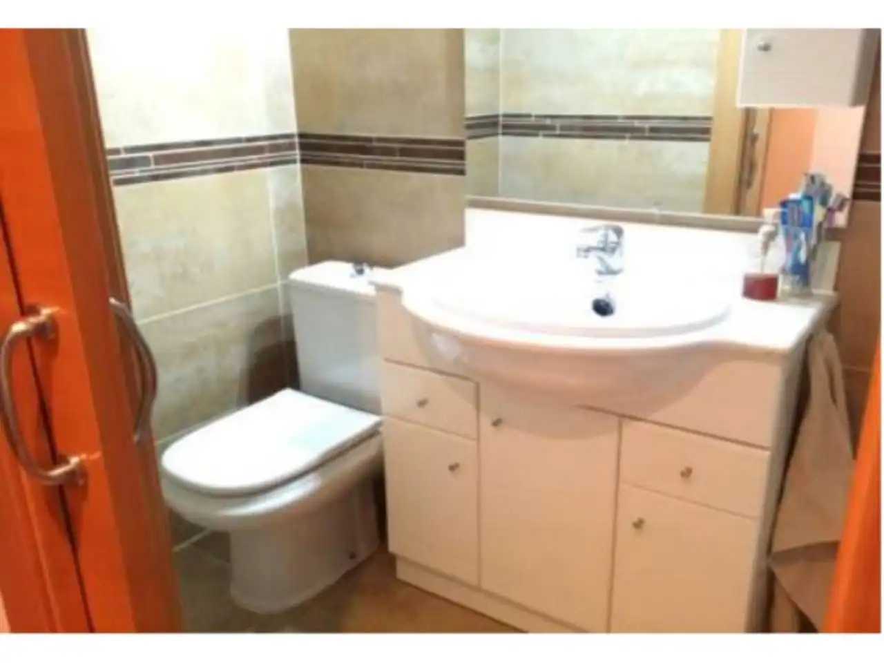 Bathroom of Flat for sale in Terrassa