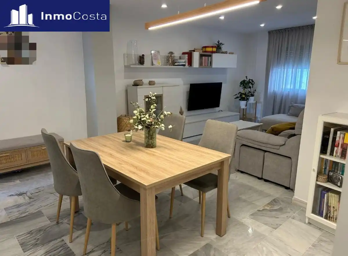Comedor de Piso en venta en La Línea de la Concepción