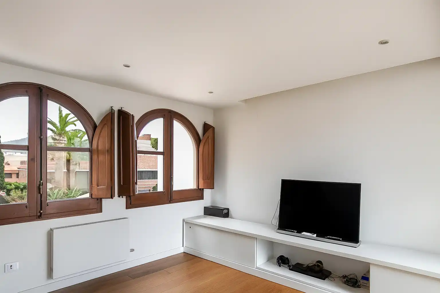 Casa a schiera con terrazza in vendita a Passatge de Güell, imagen 8