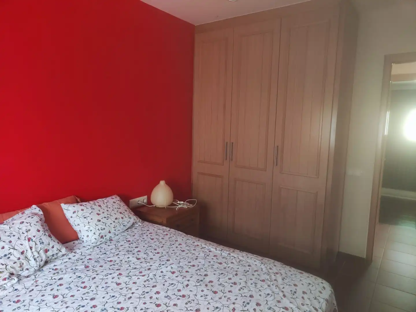 Habitación de Casa o chalet en venta en Sant Llorenç de la Muga con Calefacción y Jardín privado