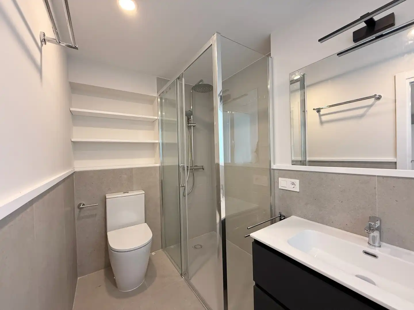 Baño de Piso de alquiler en Centro - Juan Flórez - Plaza Pontevedra