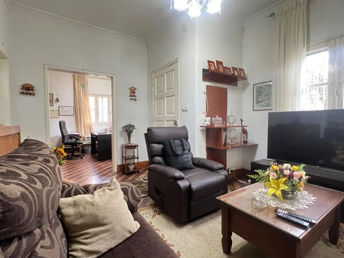 Sala d'estar de Casa o xalet en venda en O Carballiño   amb Calefacció, Jardí privat i Terrassa
