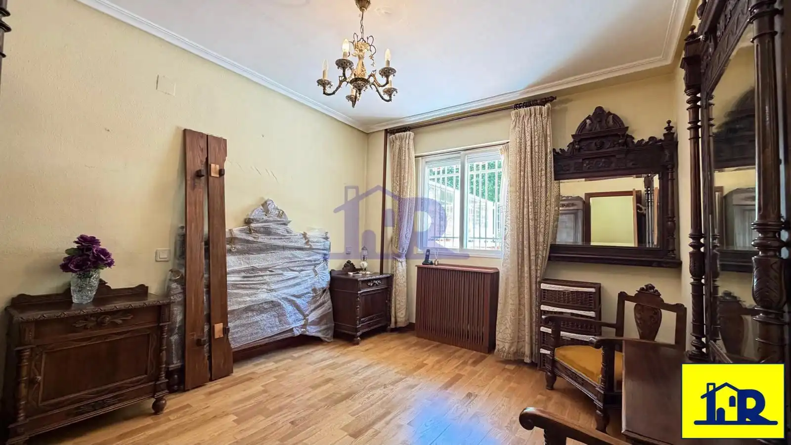 Habitación de Piso en venta en Cuenca con Calefacción, Terraza y Trastero