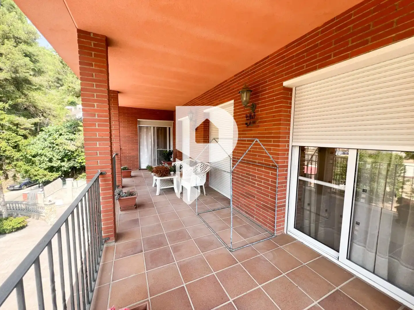 Vista exterior de Casa o xalet en venda en Vallirana amb Aire condicionat, Calefacció i Jardí privat