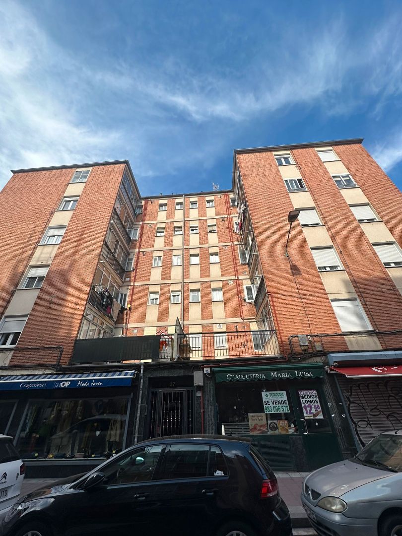 Exterior view of Flat for sale in Valladolid Capital  with Heating, Terrace and Oven