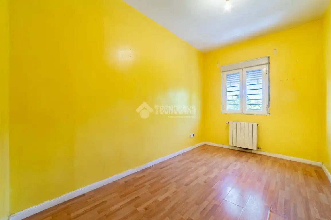 Habitación de Piso en venta en Madrid con Trastero