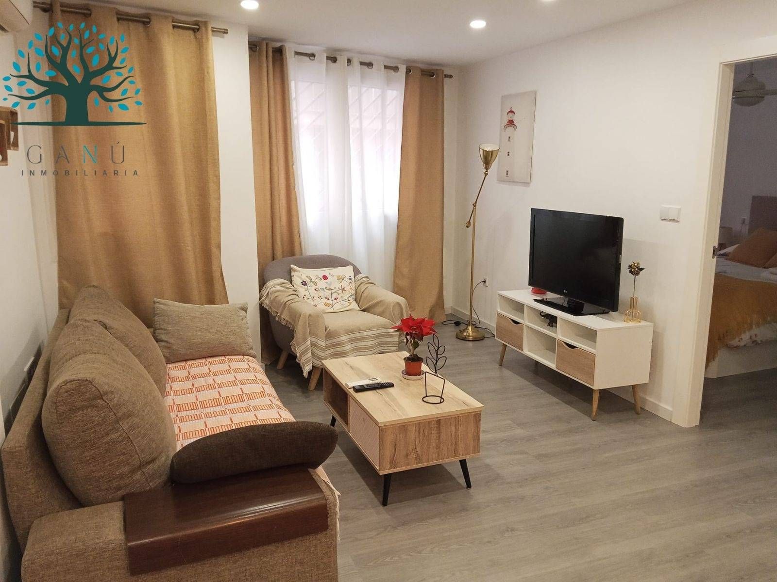 Sala d'estar de Apartament en venda en  Murcia Capital amb Aire condicionat, Parquet i Moblat