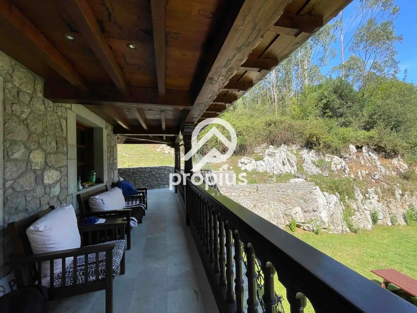 Chalet con terraza en venta en Nueva, imagen 13