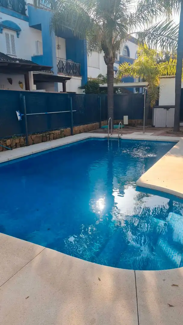 Adosado con terraza en venta en San Pedro de Alcántara