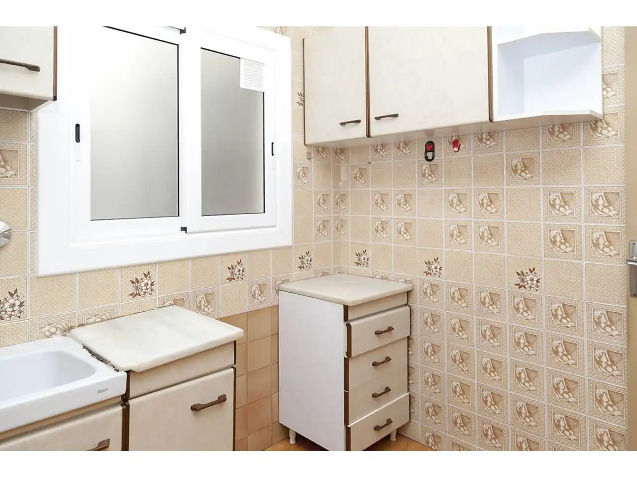 Cocina de Piso en venta en L'Hospitalet de Llobregat con Balcón