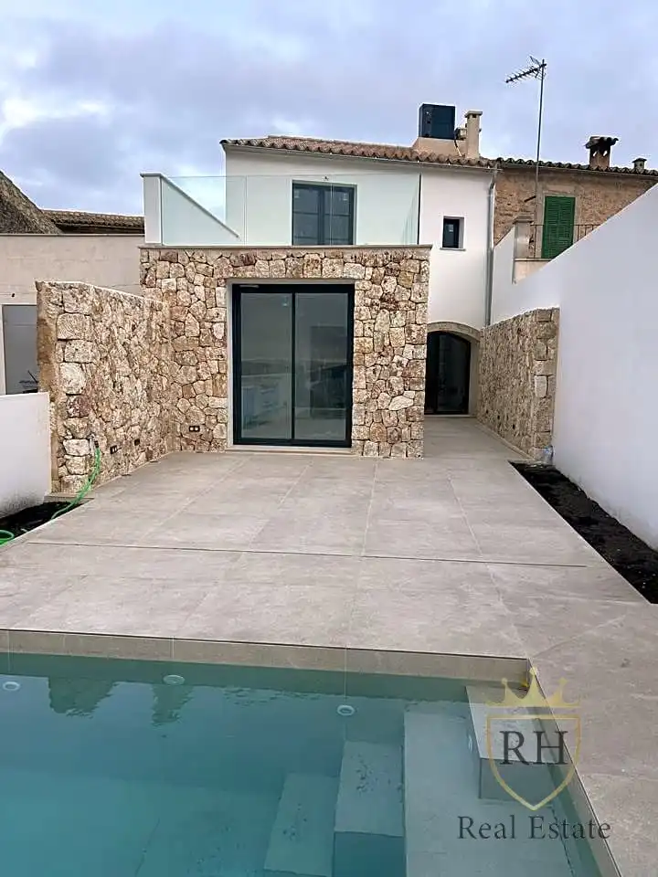 Terraza de Casa o chalet en venta en Maria de la Salut con Aire acondicionado, Jardín privado y Piscina