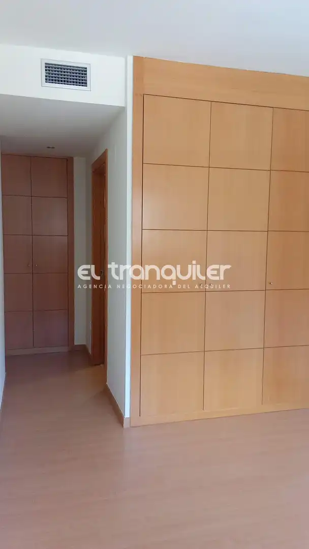 Habitación de Piso de alquiler en Leganés con Terraza, Trastero y Piscina