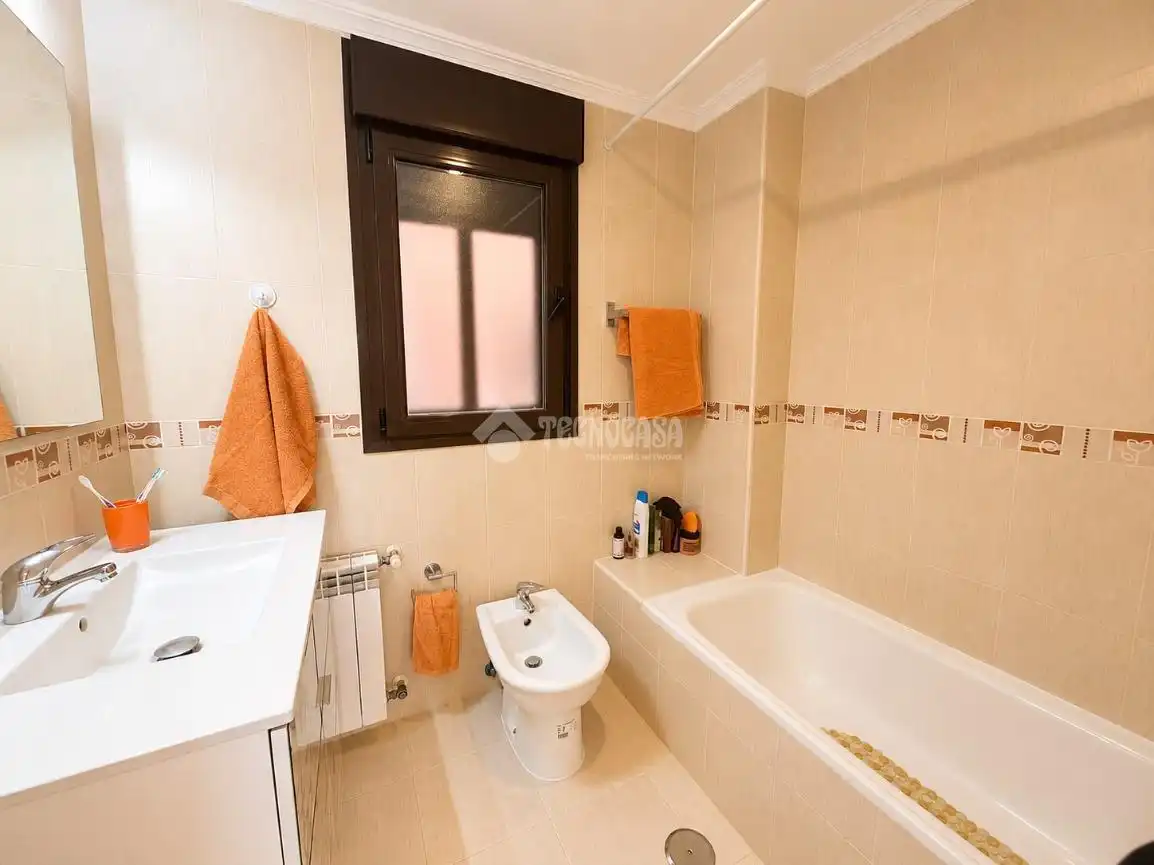 Bathroom of Flat for sale in Seseña  with Storage room