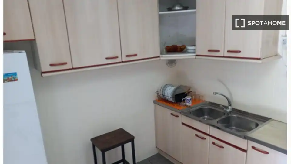 Cocina de Piso para compartir en Cerdanyola del Vallès con Aire acondicionado, Calefacción y Terraza