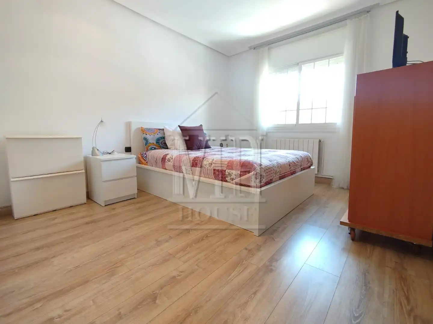 Habitación de Piso en venta en Badalona con Aire acondicionado y Amueblado
