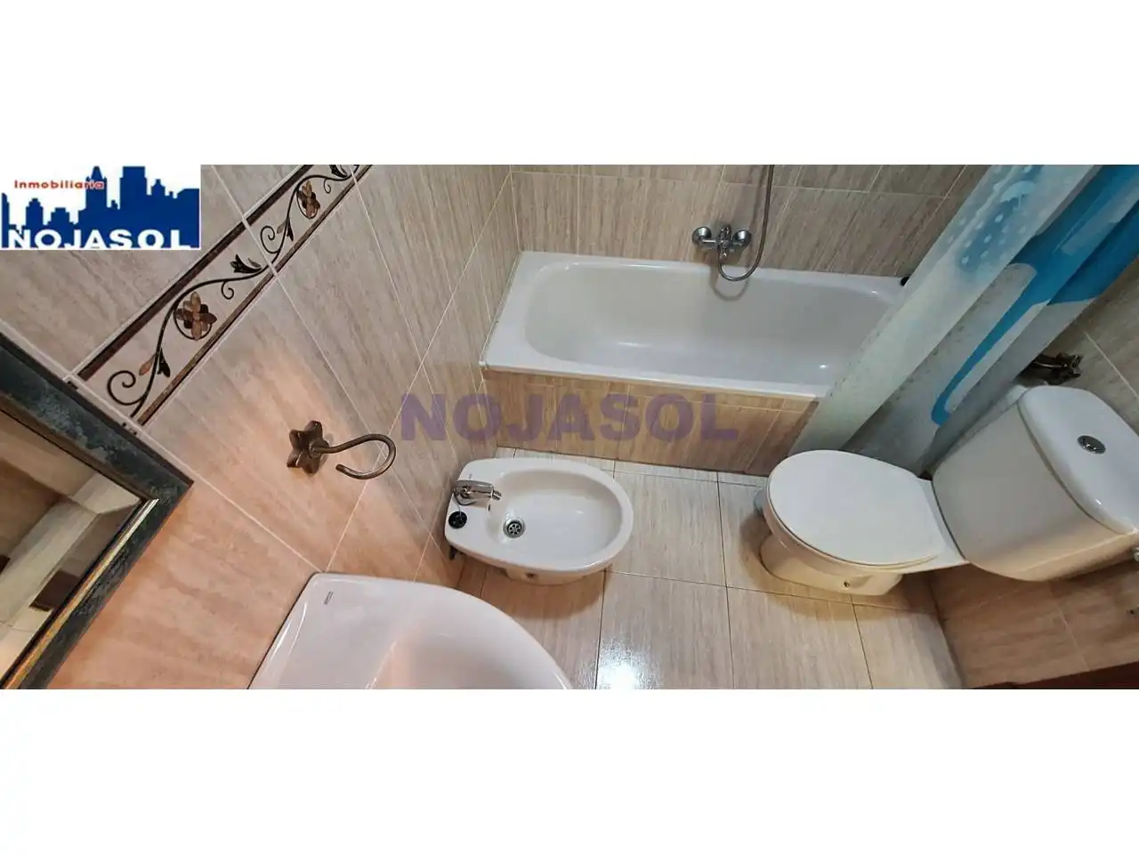 Baño de Apartamento de alquiler en Noja con Calefacción, Terraza y Amueblado