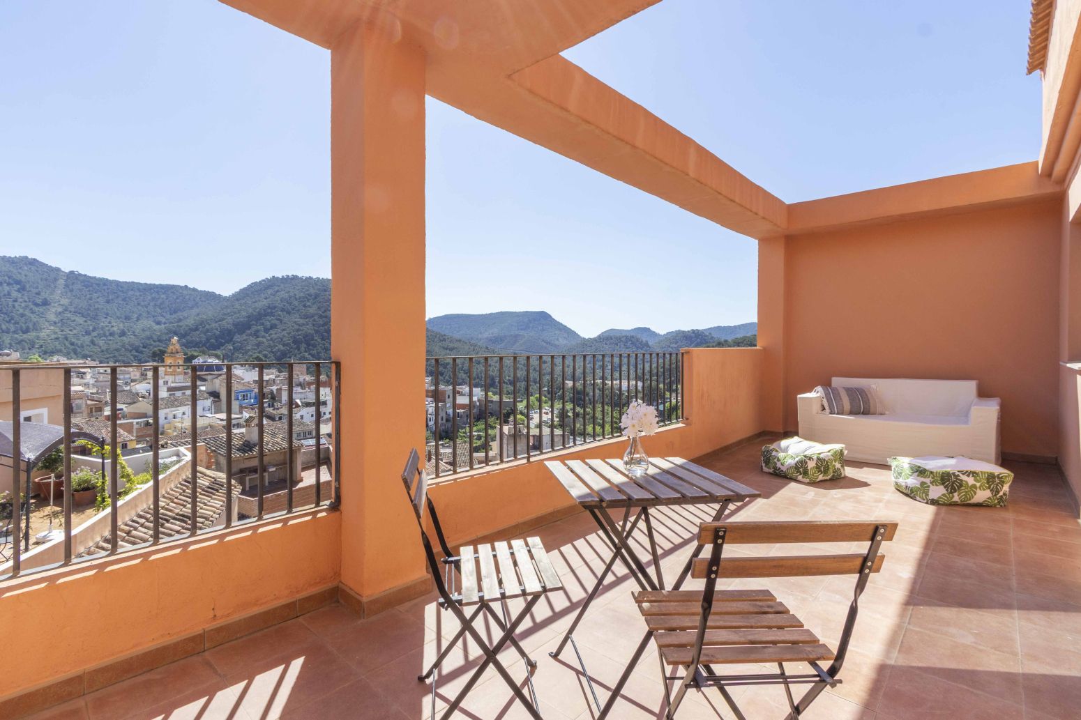 Attic for sale in Serra