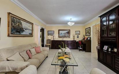 Living room of Flat for sale in  Santa Cruz de Tenerife Capital  with Furnished