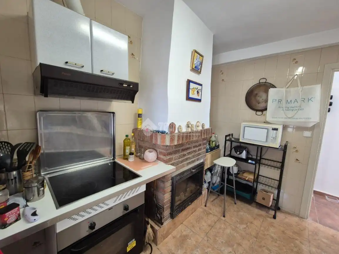 Küche von Einfamilien-Reihenhaus zum Verkauf in Cendejas de la Torre mit Heizung und Terrasse