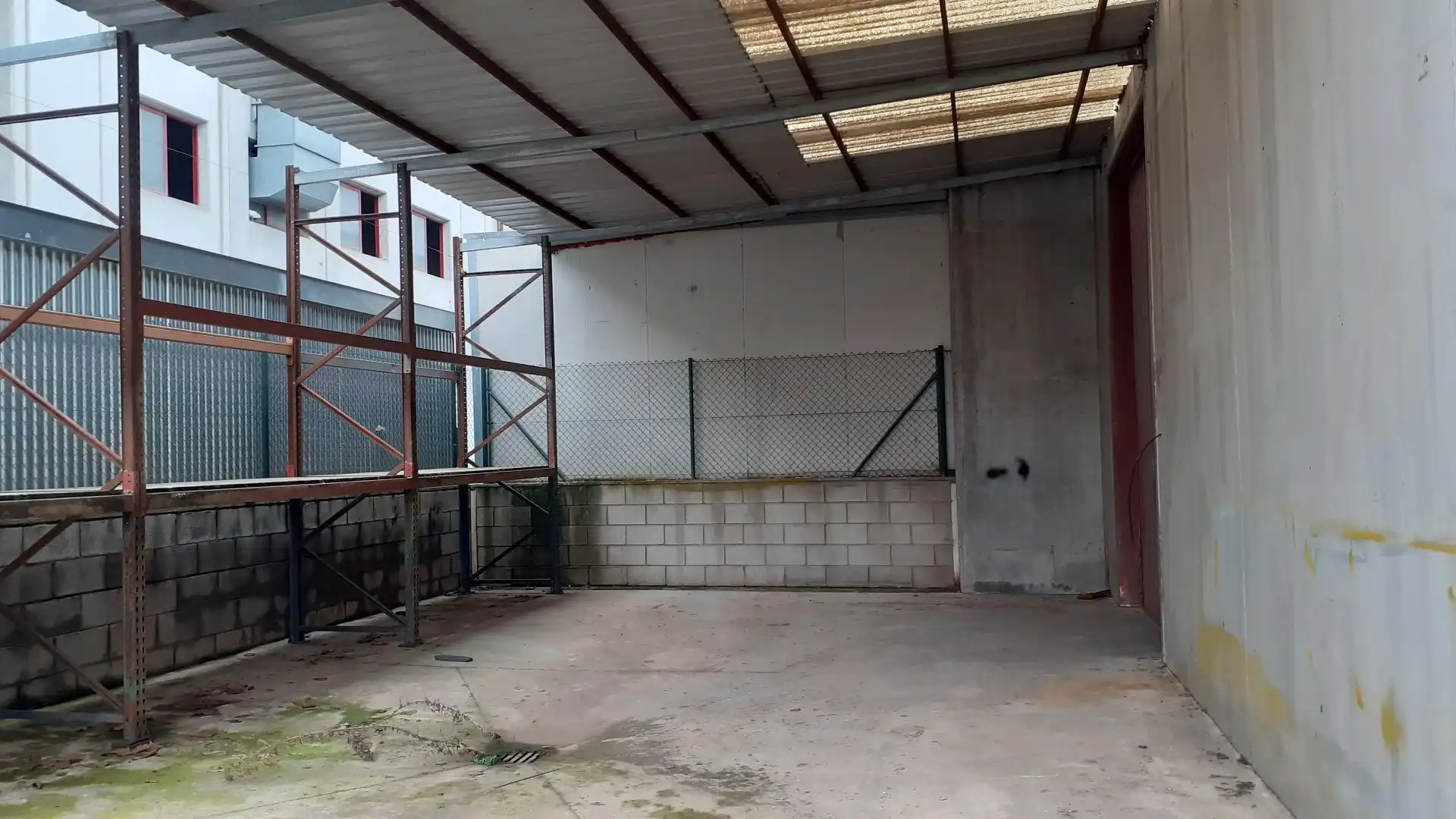 Nave industrial de alquiler en Santa Eulàlia de Ronçana