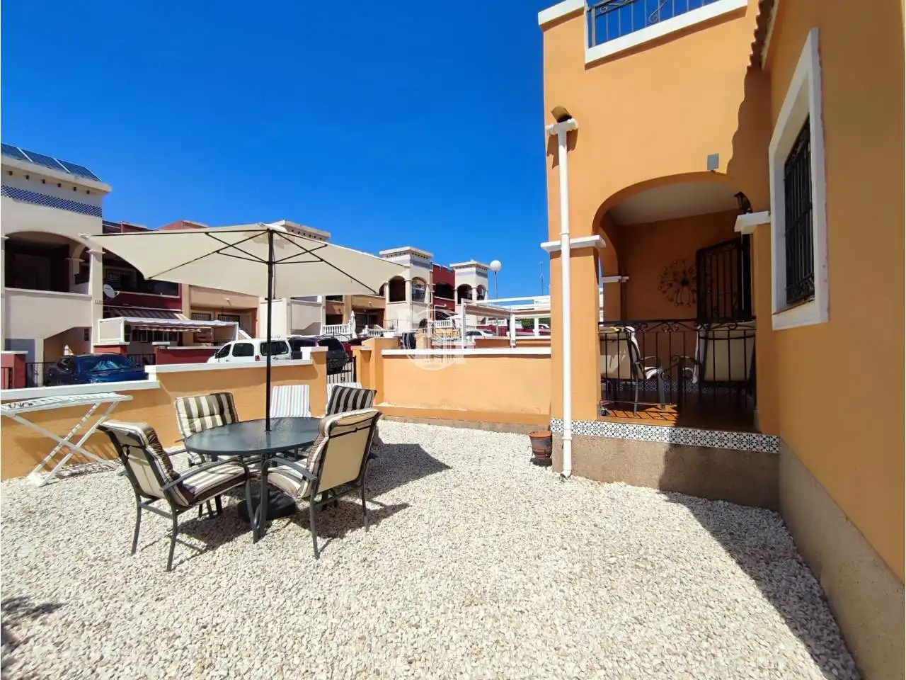 Casa pareada con piscina en venta en Calle Laguna de Sariñena, imagen 19