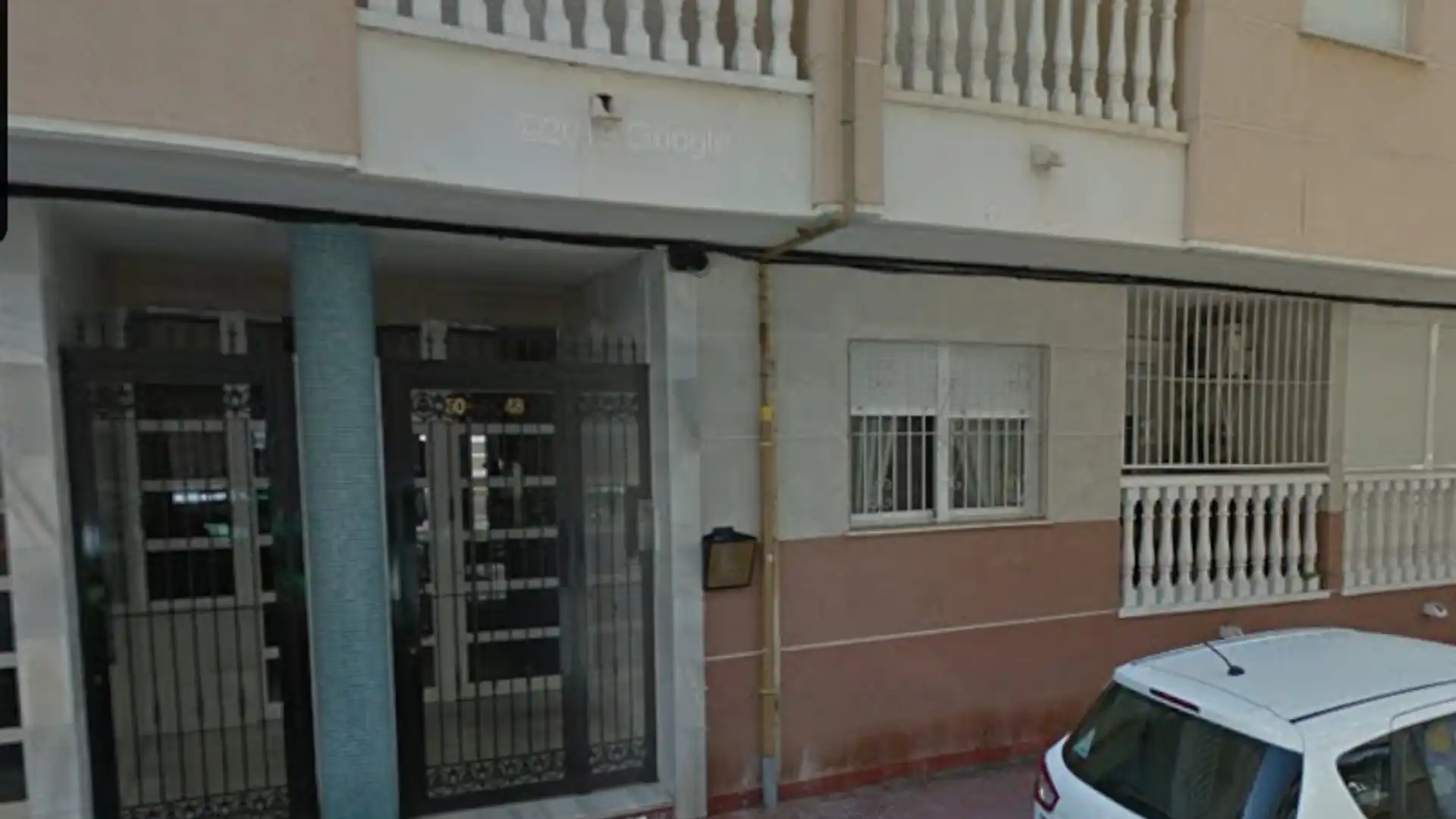 Außenansicht von Erdgeschoss zum Verkauf in Torrevieja mit Möbliert und Gemeinschaftspool