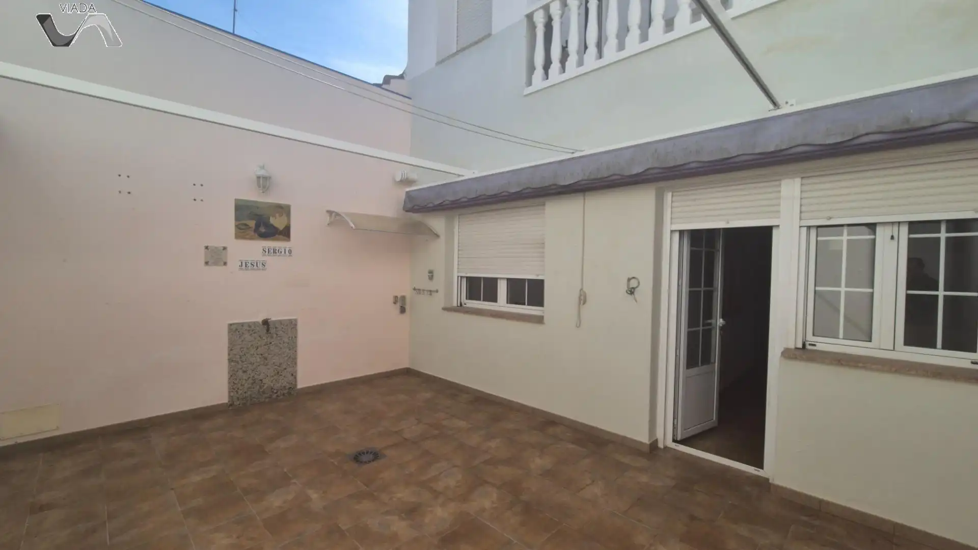 Casa en venda a Calle Luis Dorado 1