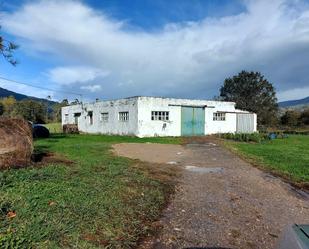 Vista exterior de Nau industrial en venda en Villafufre