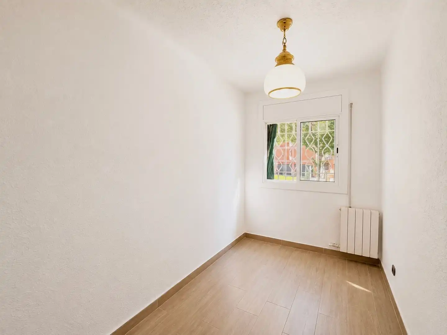 Habitación de Piso en venta en Badalona con Calefacción
