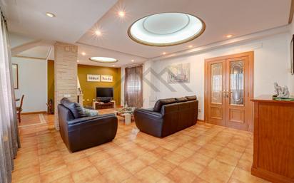 Sala d'estar de Finca rústica en venda en Aldaia amb Aire condicionat, Calefacció i Terrassa