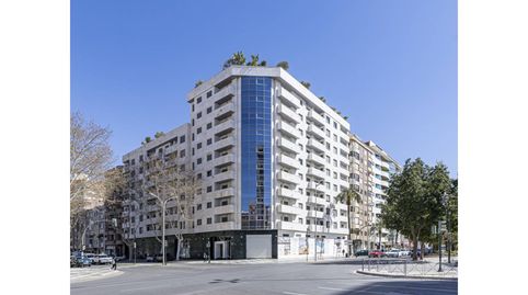 Foto 3 de Piso en venta en Avenida Reina Victoria Eugenia, 2, Alameda, Cartagena