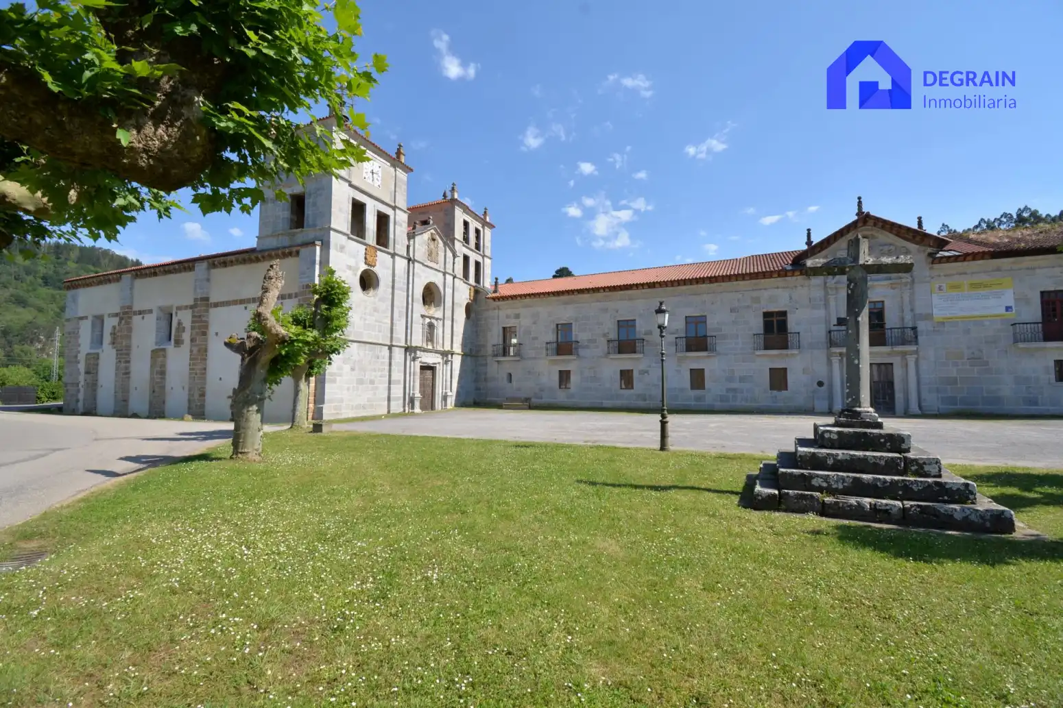 Vista exterior de Casa o chalet en venta en Salas con Calefacción, Terraza y Trastero