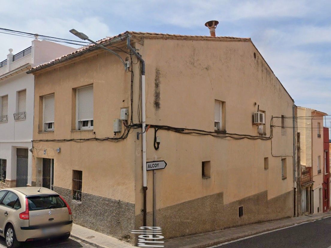 Casa adosada en venda a Carrer de Laporta, 64, Banyeres de Mariola