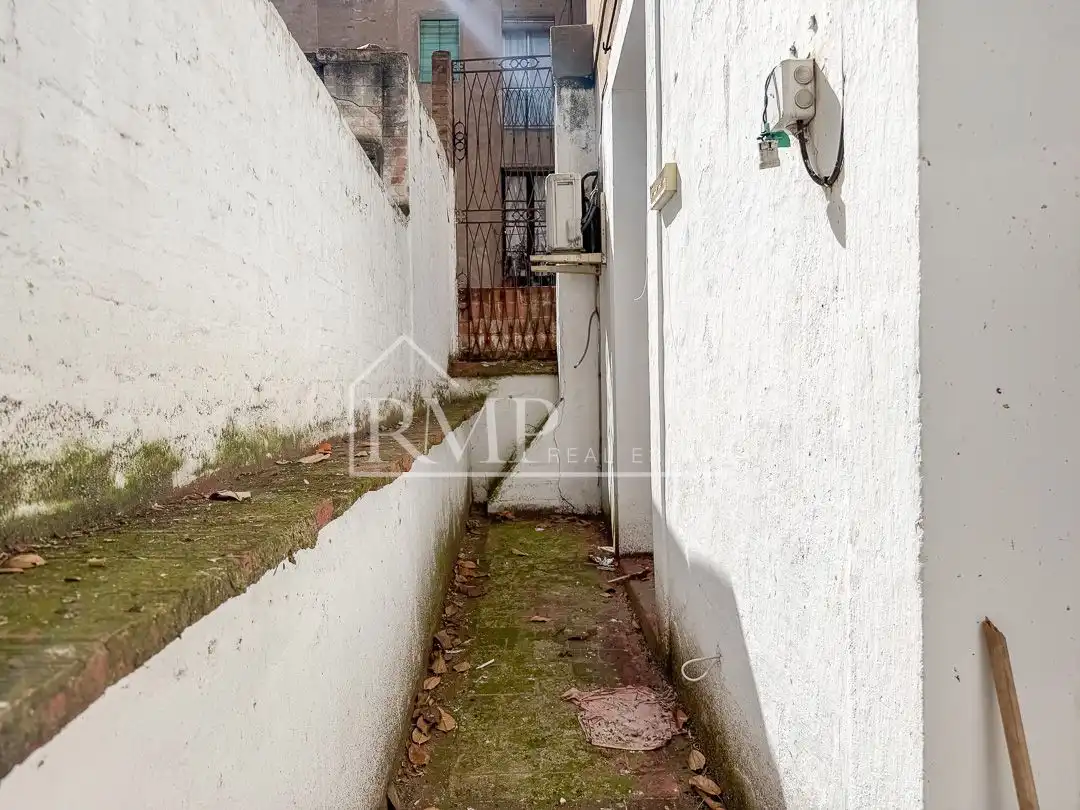 Vista exterior de Piso en venta en Barcelona
