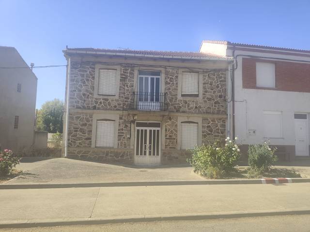 Casa-chalet en Venta en Cebrones del Río