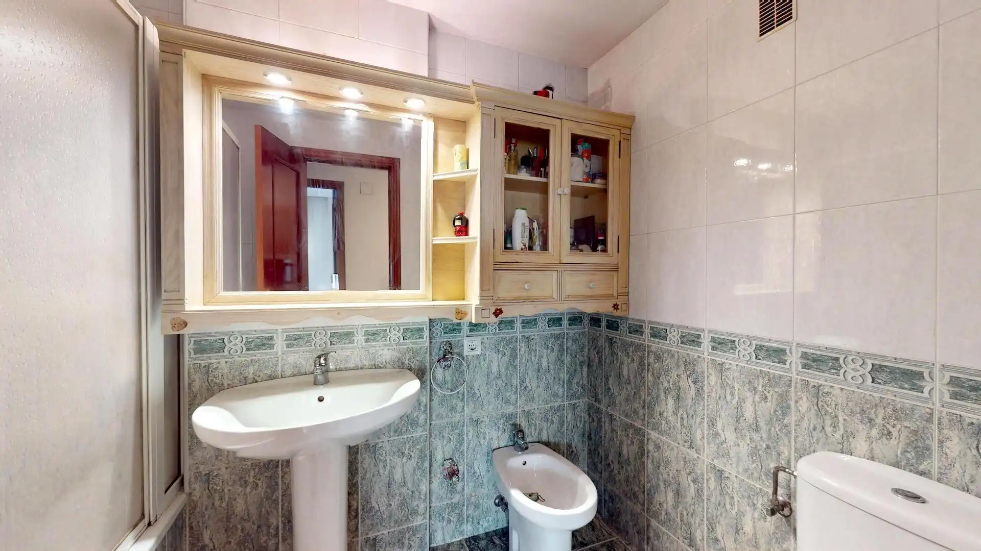 Baño de Piso en venta en Córdoba con Aire acondicionado, Calefacción y Terraza