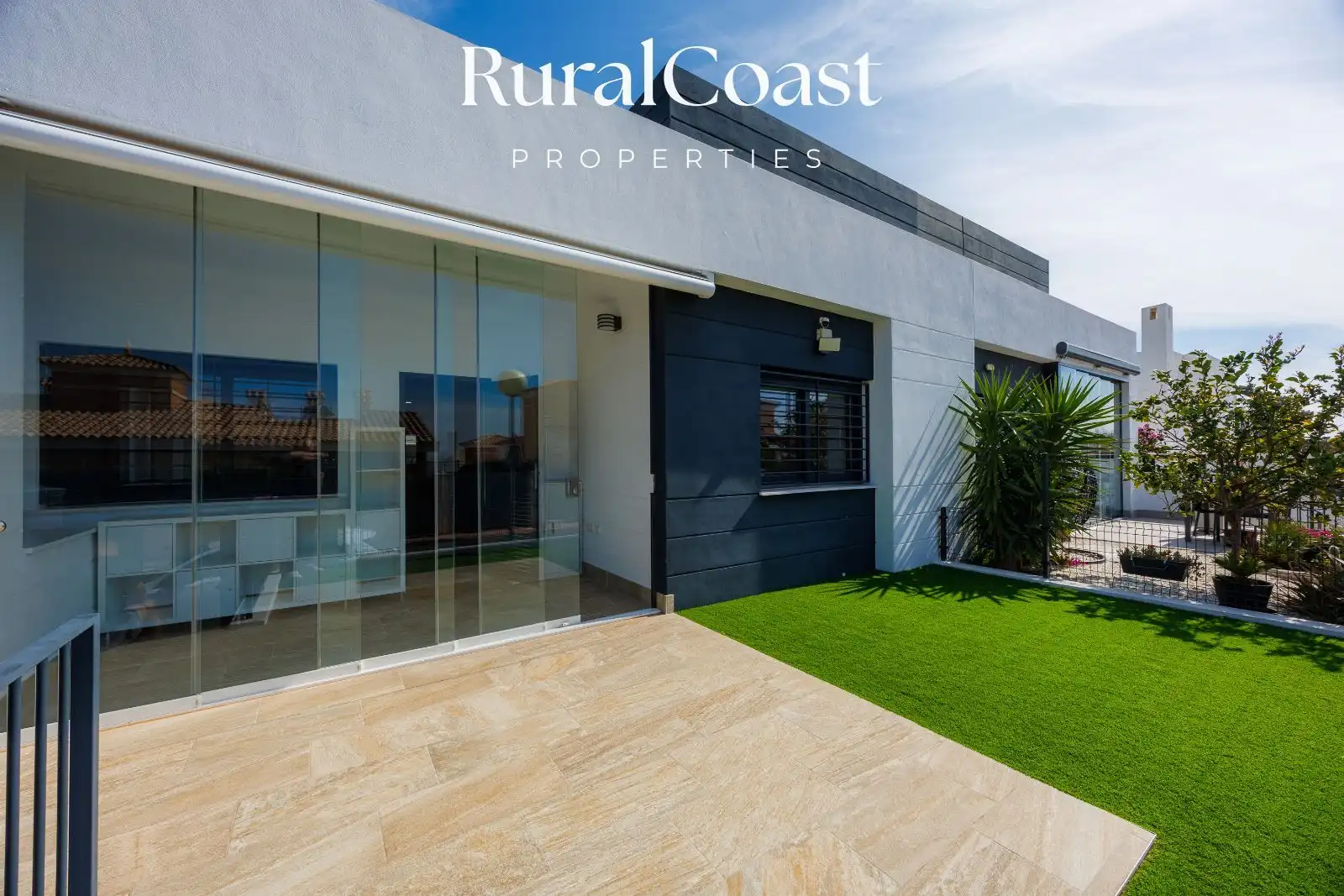Vista exterior de Casa adosada en venta en Busot con Aire acondicionado, Calefacción y Terraza