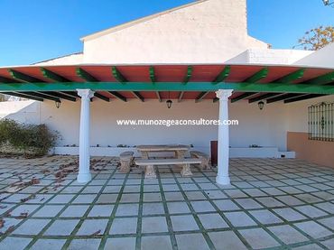 Casa rustica con giardino in vendita a Poleares