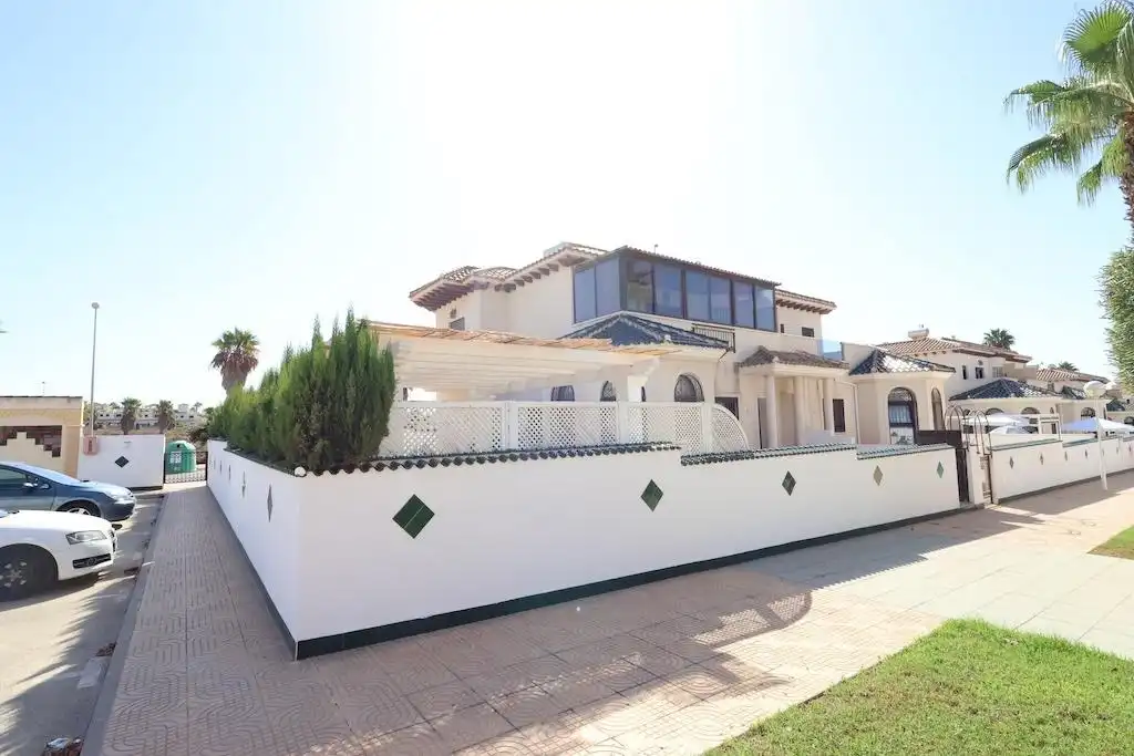 Exterior view of Detached homes for sale in Rojales  with Air Conditioner, Private garden and Terrace