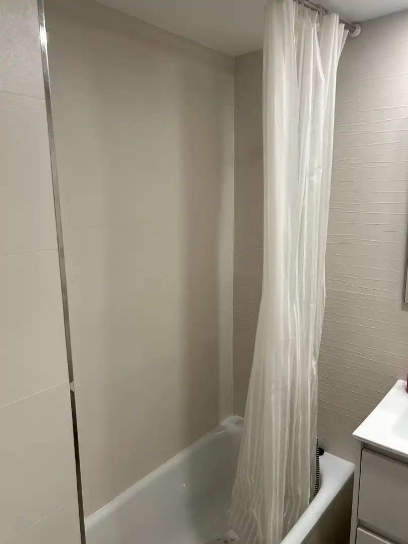 Baño de Piso en venta en Málaga con Aire acondicionado, Terraza y Trastero