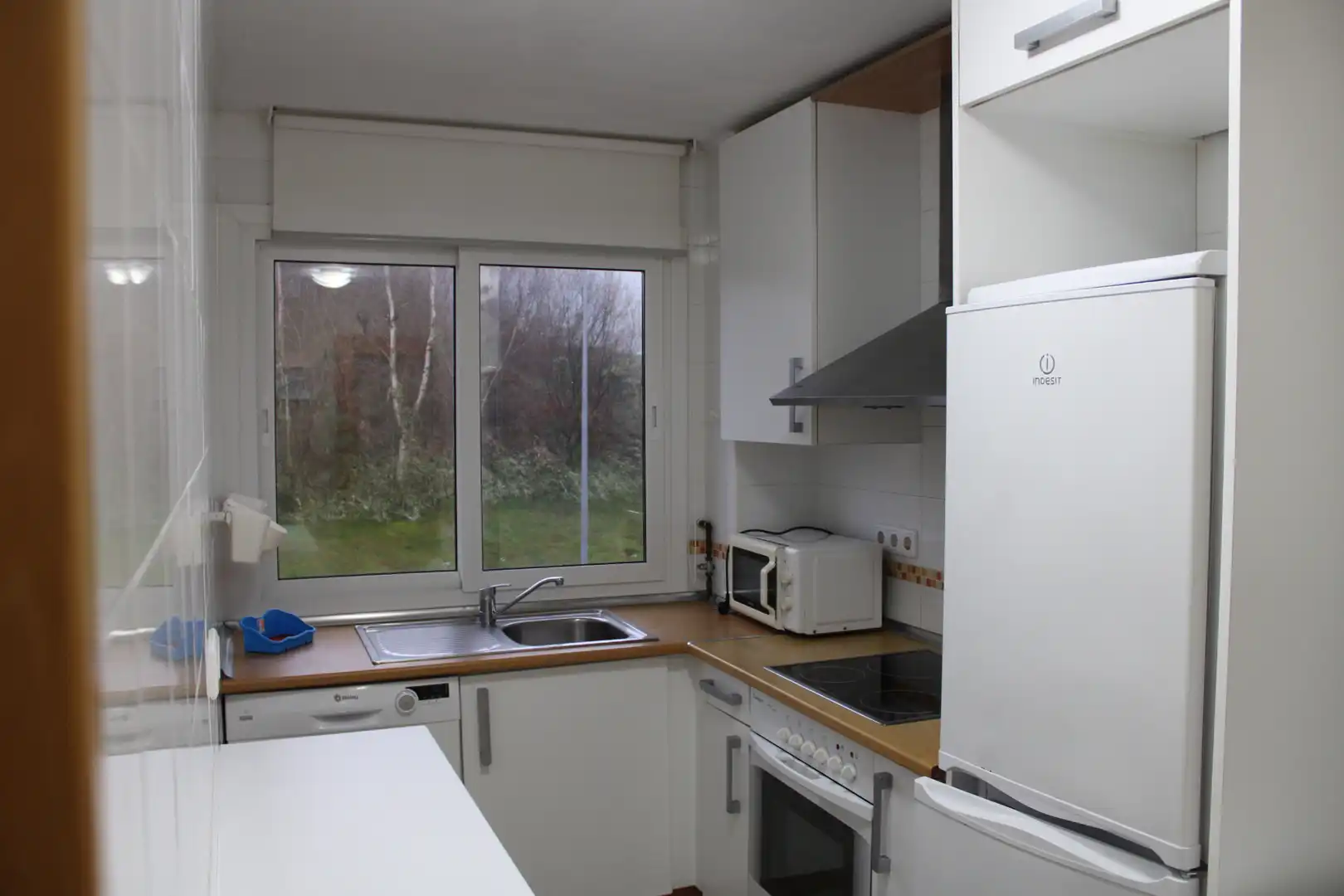 Cuina de Apartament en venda en Miño amb Calefacció, Traster i Moblat