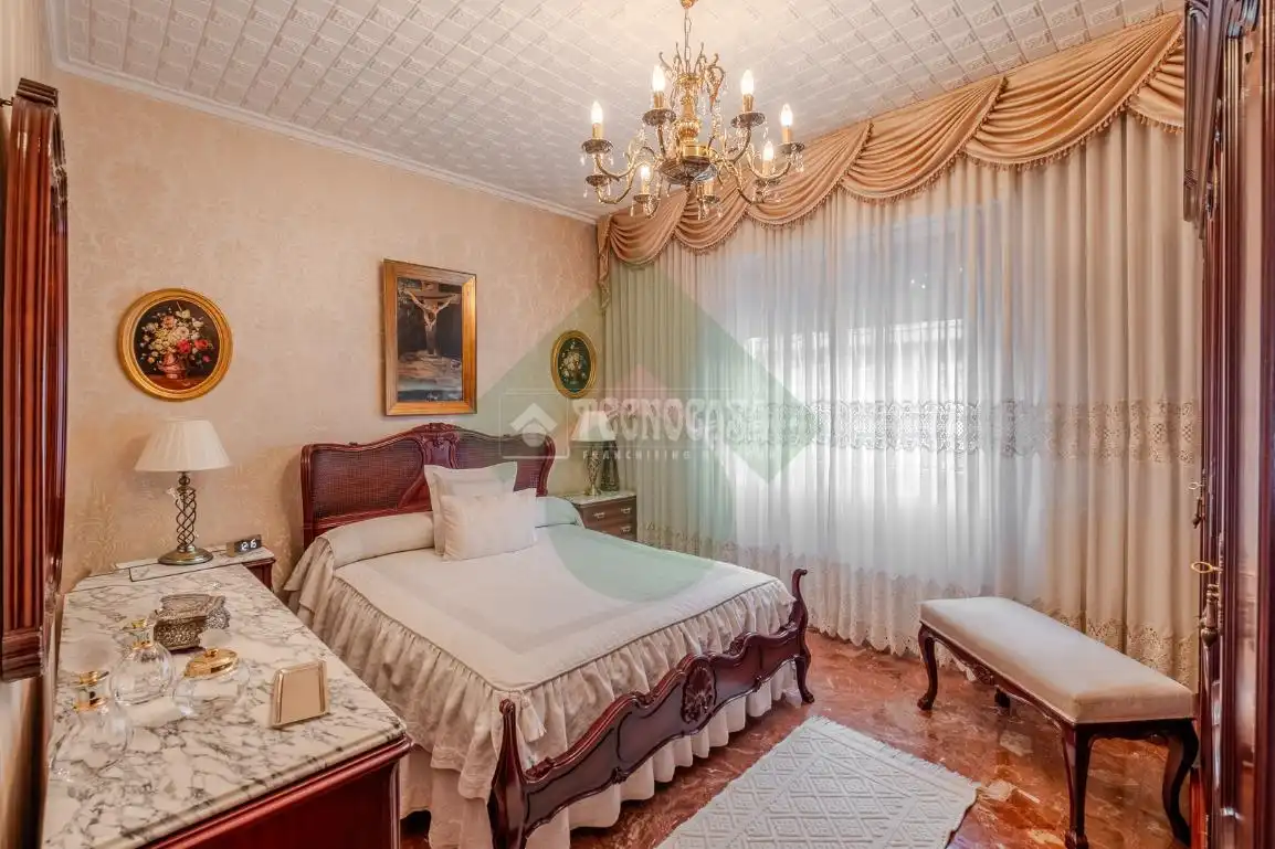 Bedroom of Houses for sale in Madrid  with Air Conditioner and Heating